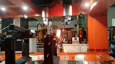 ชิ้นส่วนท่อรูปทรงไม่สม่ำเสมอ