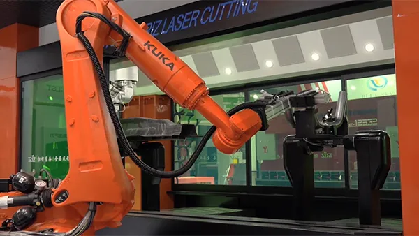 ระบบการผลิตอัตโนมัติแบบสองสถานี